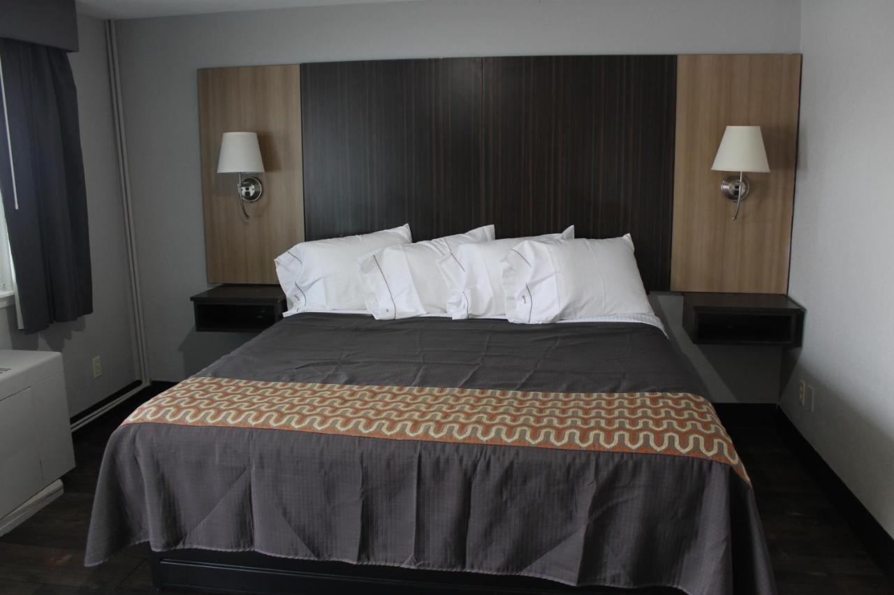 טונוונדה The Route 62 Motel מראה חיצוני תמונה
